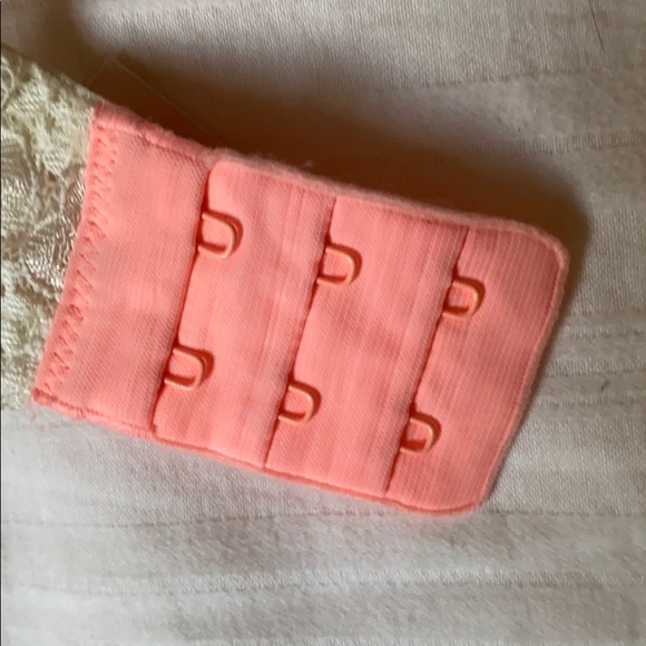 Victoria’s Secret bra - Picture 3 of 4